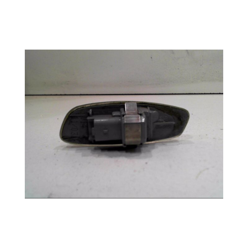 REPETITEUR AILE DROIT CITROEN C4