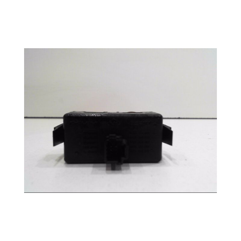 BOUTON DE WARNING RENAULT CLIO