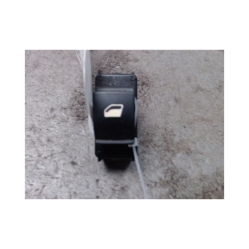 COMMANDE LEVE-GLACE PORTE ARD CITROEN C4 2010-