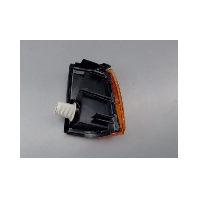 CLIGNOTANT GAUCHE FIAT TIPO 88-93