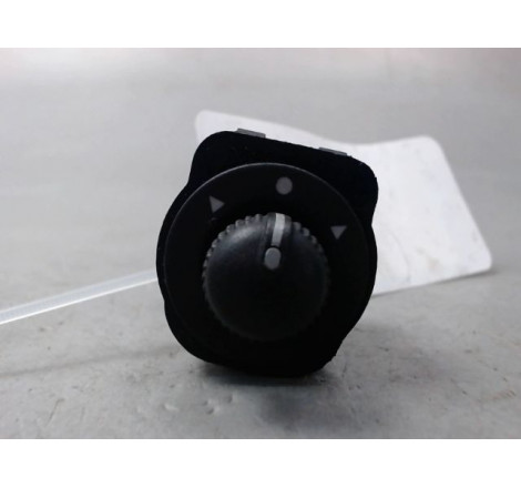 COMMANDE RETROVISSEUR EXT ELECTRIQUE