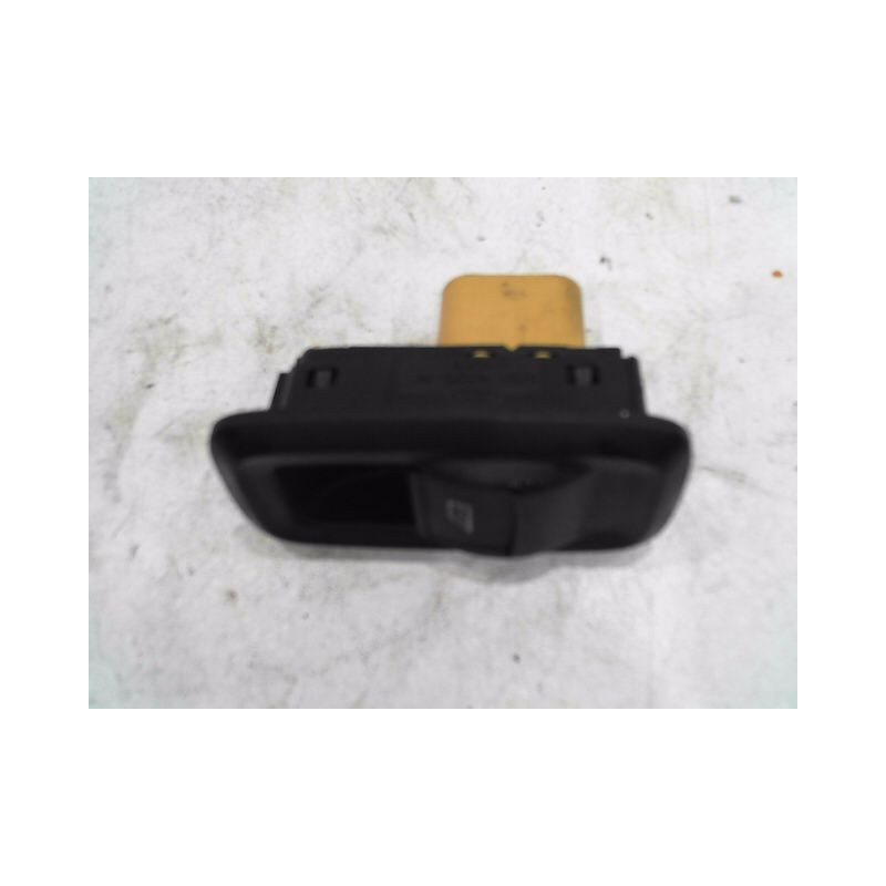 COMMANDE LEVE-GLACE PORTE AVD FORD FIESTA