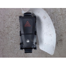 BOUTON DE WARNING DACIA SANDERO