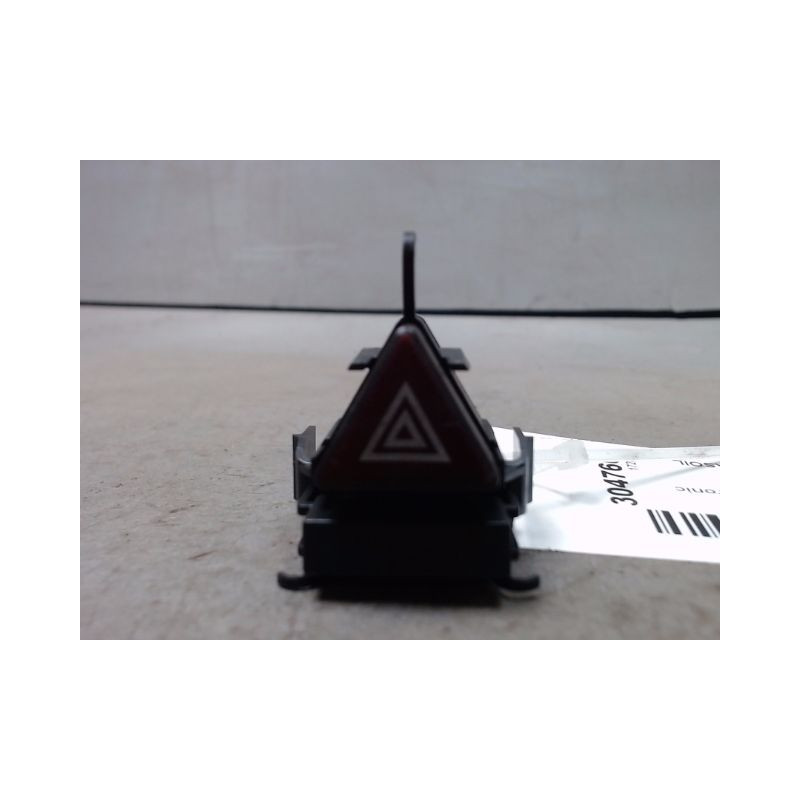 BOUTON DE WARNING MERCEDES CLASSE A 3P