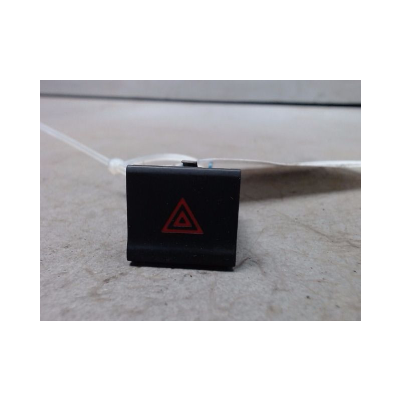 BOUTON DE WARNING VOLKSWAGEN POLO