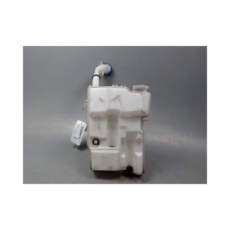 RESERVOIR LAVE-GLACE AVANT FORD FOCUS