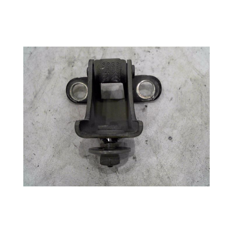 CHARNIERE DROIT HAYON PEUGEOT 208