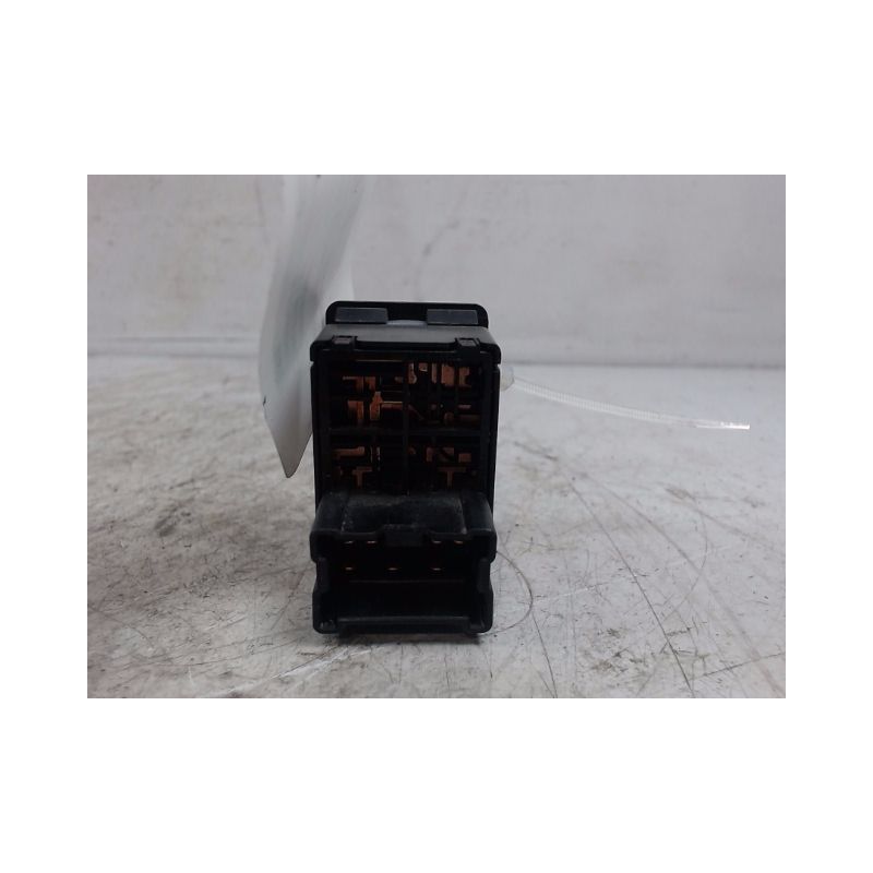 COMMANDE RETROVISSEUR EXTERIEUR ELECTRIQUE NISSAN TERRANO 2002-