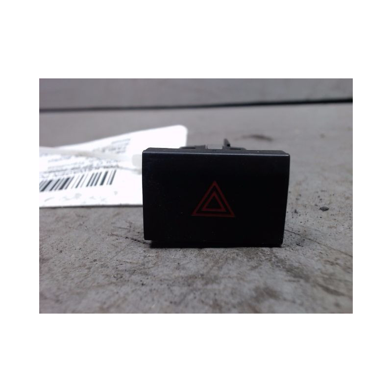 BOUTON DE WARNING VOLKSWAGEN POLO 2009-