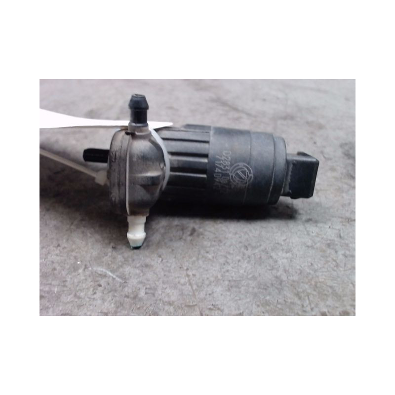 POMPE LAVE-GLACE AVANT FIAT 500 2007-