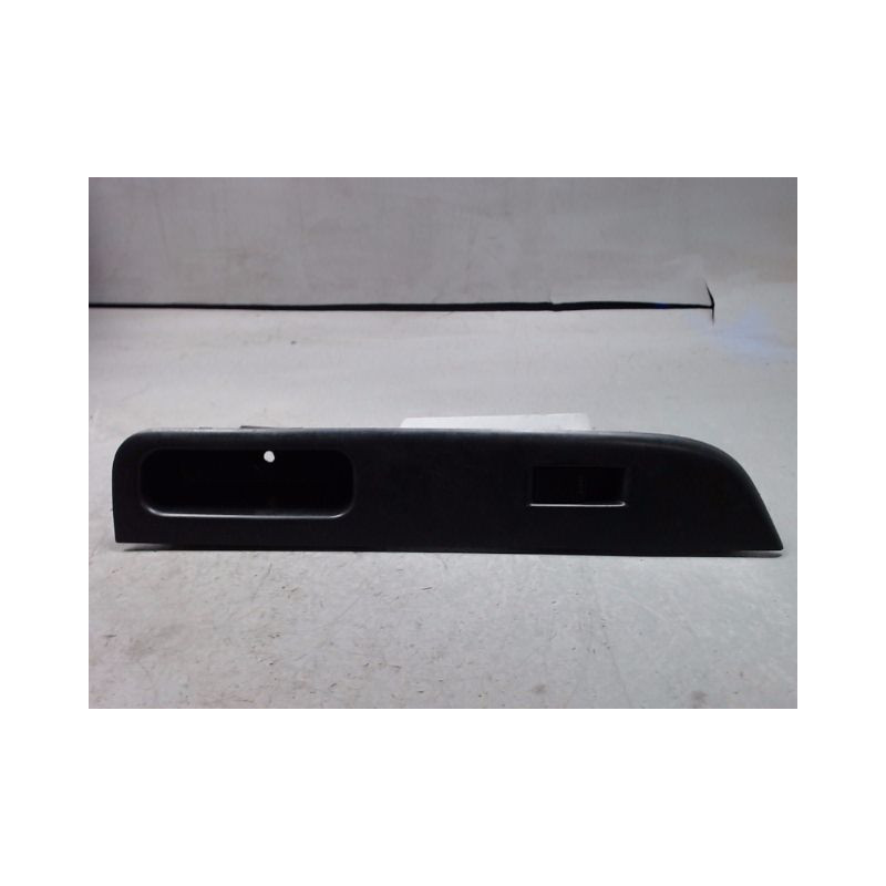 COMMANDE LEVE-GLACE PORTE AVD SUZUKI SWIFT 3P