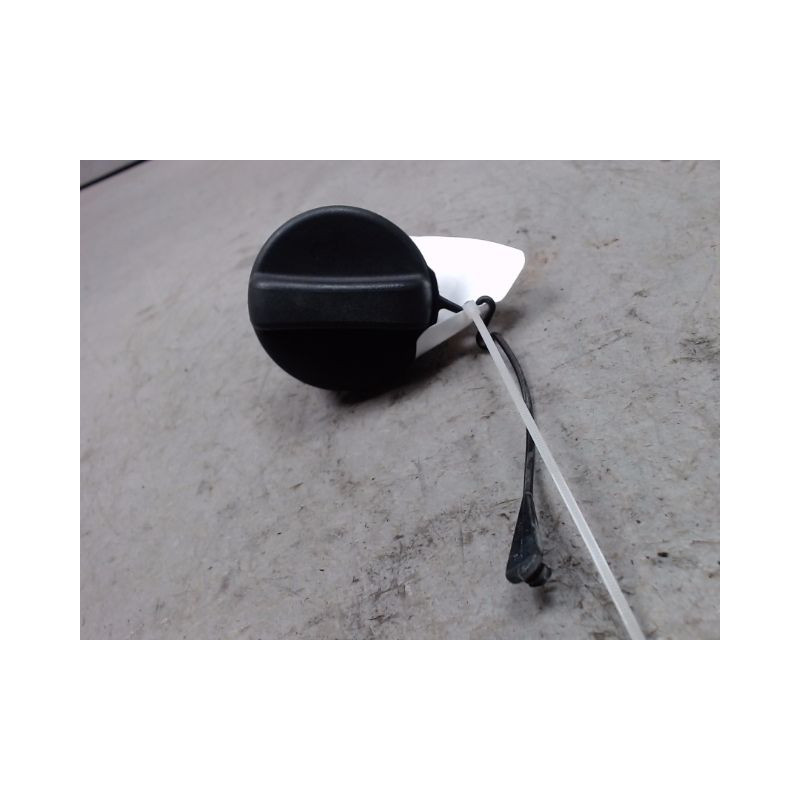 BOUCHON RESERVOIR A CARBURANT TOYOTA YARIS 2005-