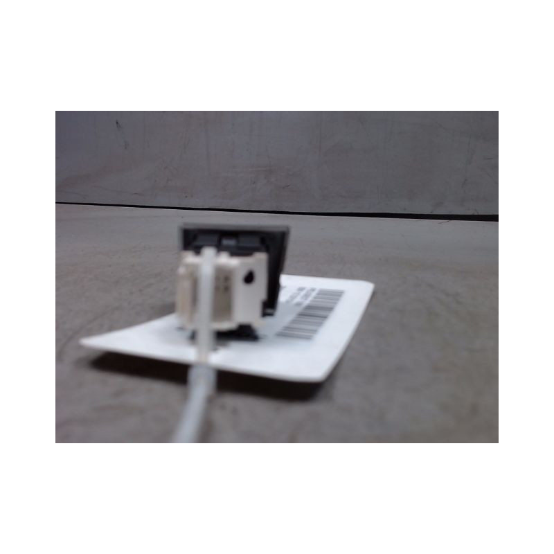 BOUTON DE WARNING PEUGEOT 508 2010-
