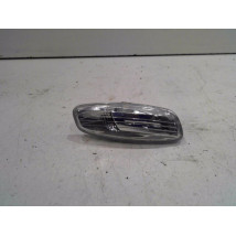 REPETITEUR AILE DROIT PEUGEOT 207