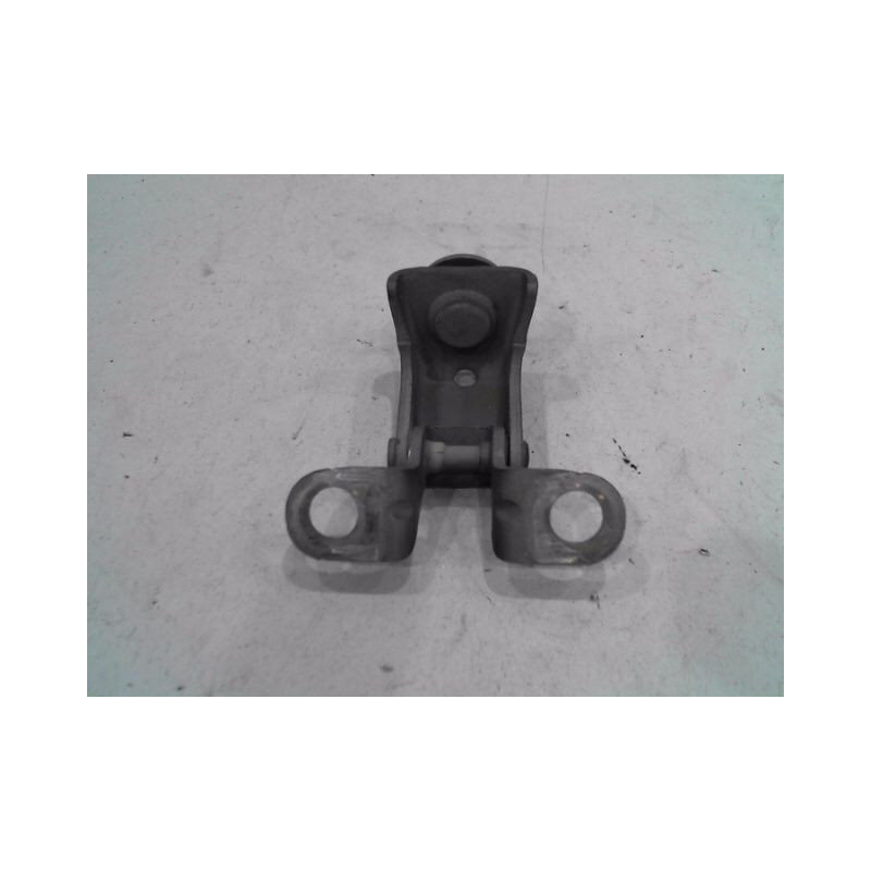 CHARNIERE DROIT HAYON PEUGEOT 208