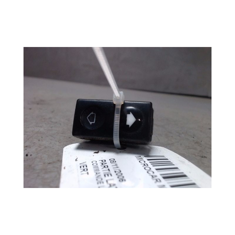 COMMANDE LEVE-GLACE PORTE AVD MICROCAR MC2