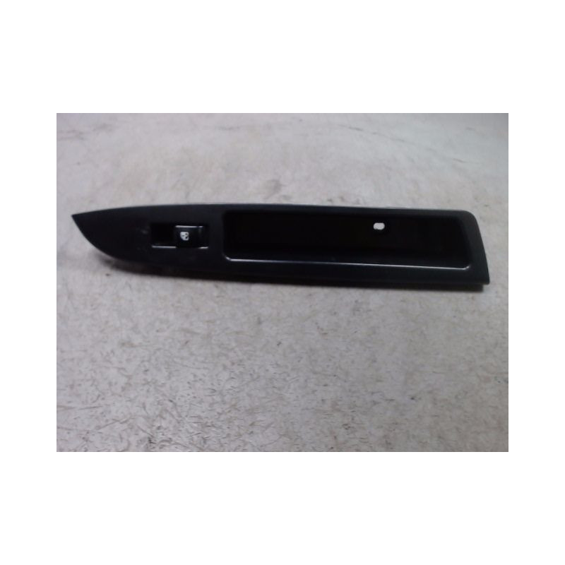 COMMANDE LEVE-GLACE PORTE AVD CHEVROLET MATIZ 05-