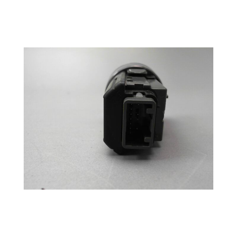 BOUTON DE DEMARRAGE TOYOTA PRIUS 2004-