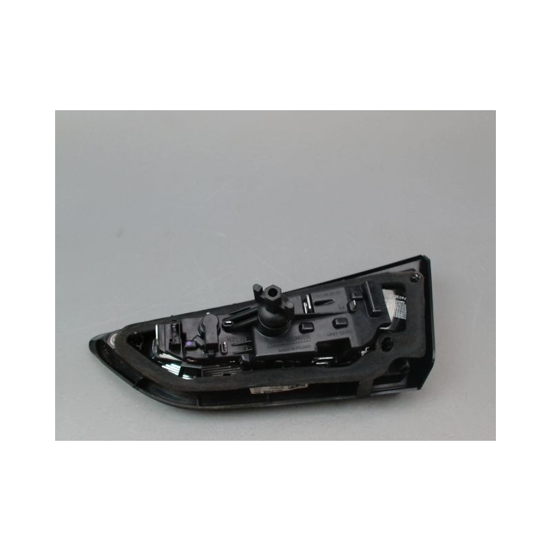 FEU ARRIERE INTERIEUR GAUCHE OPEL ASTRA 2004-