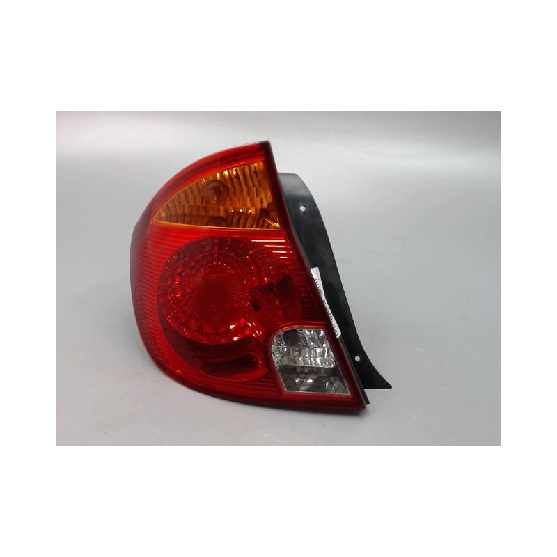 FEU ARRIERE GAUCHE  HYUNDAI ACCENT II 2001-2005