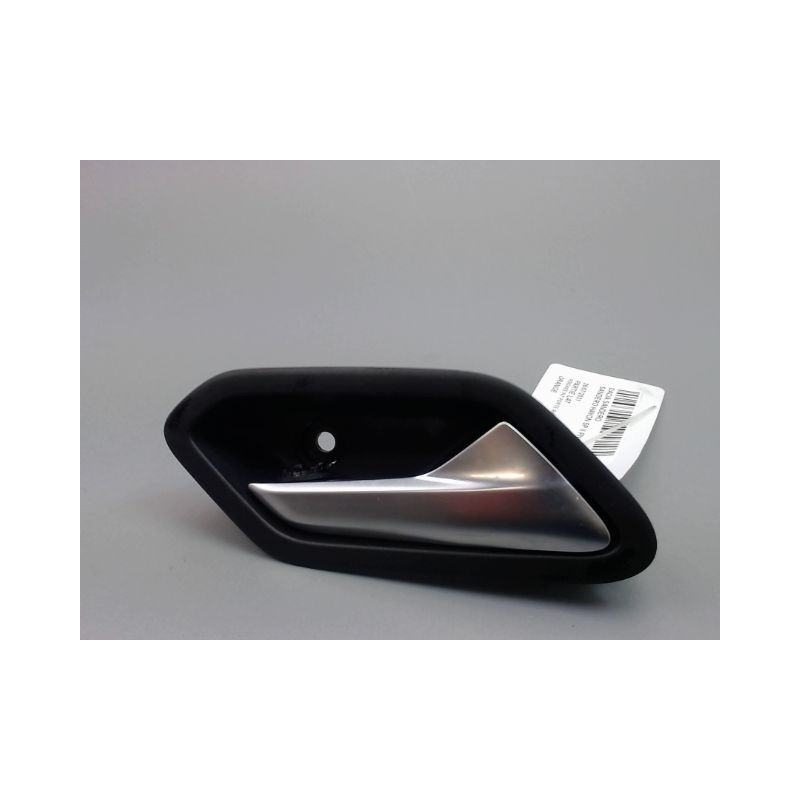 POIGNEE INTERIEURE PORTE AVANT DROIT DACIA SANDERO II Phase 1 2012-...