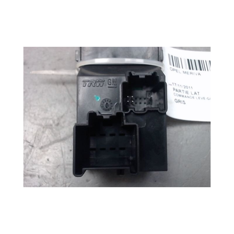 COMMANDE LEVE-GLACE PORTE AVD OPEL MERIVA