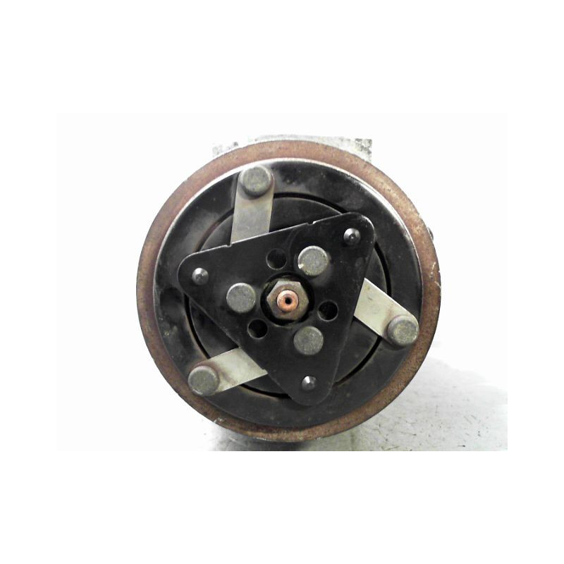 COMPRESSEUR AIR CONDITIONNE FORD FOCUS