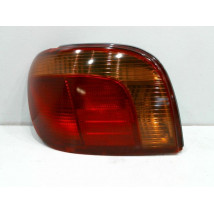 FEU ARRIERE GAUCHE  TOYOTA YARIS -2003