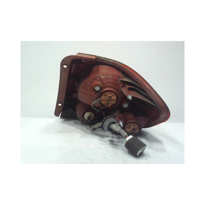 FEU ARRIERE GAUCHE  HYUNDAI GETZ Phase 1 2002-2005