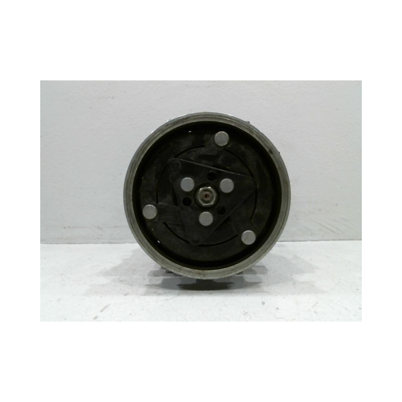 COMPRESSEUR AIR CONDITIONNE DACIA DUSTER 2010-