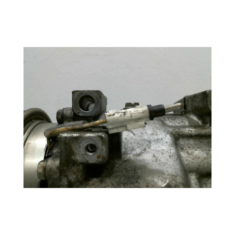 COMPRESSEUR AIR CONDITIONNE DACIA DUSTER 2010-