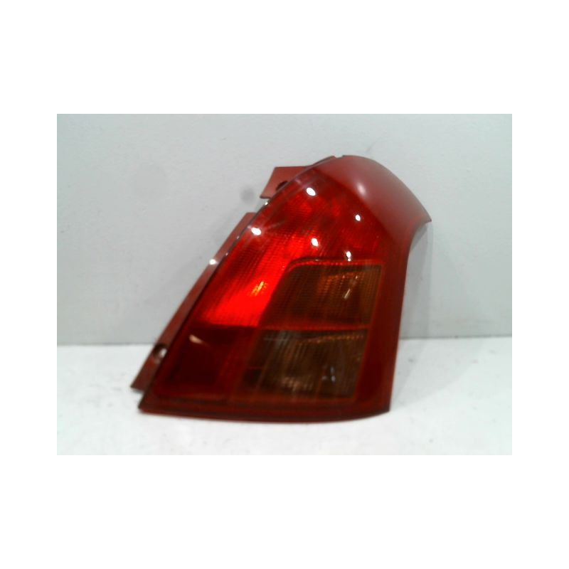 FEU ARRIERE DROIT SUZUKI SWIFT 3P