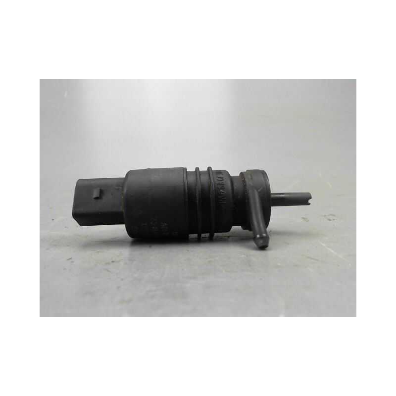 POMPE LAVE-GLACE AVANT VOLKSWAGEN NEWBEETLE
