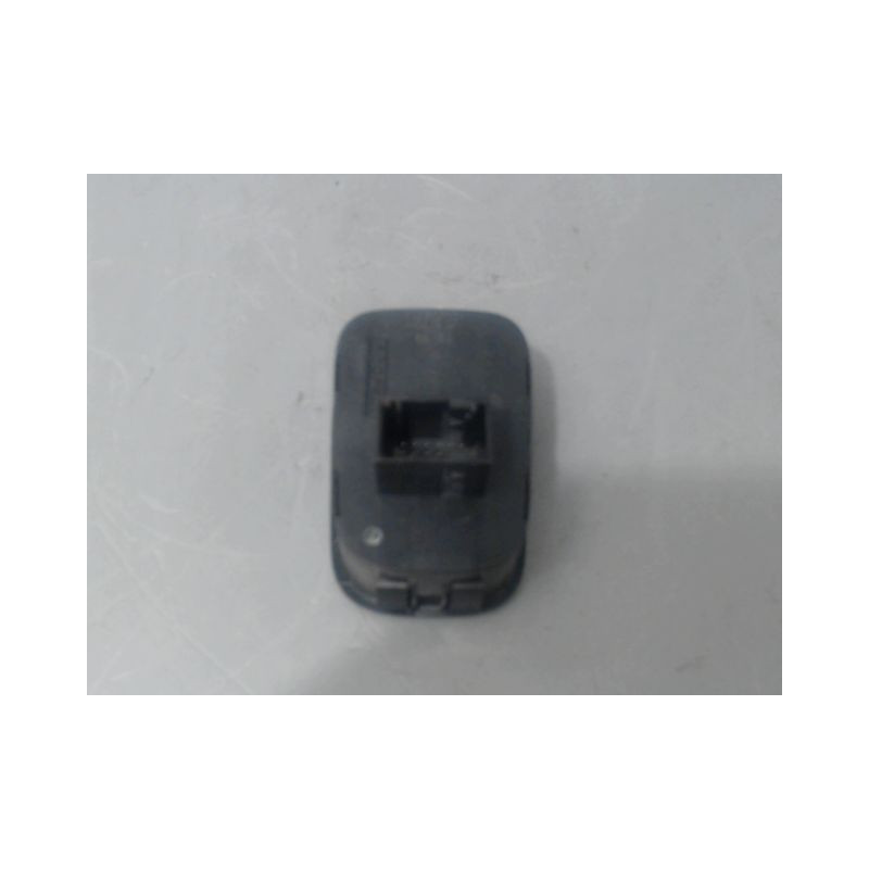 BOUTON DE WARNING PEUGEOT BIPPER FOURGON 4P