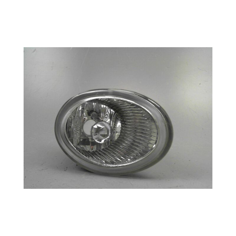 PHARE ANTIBROUILLARD AVANT DROIT TOYOTA AVENSIS