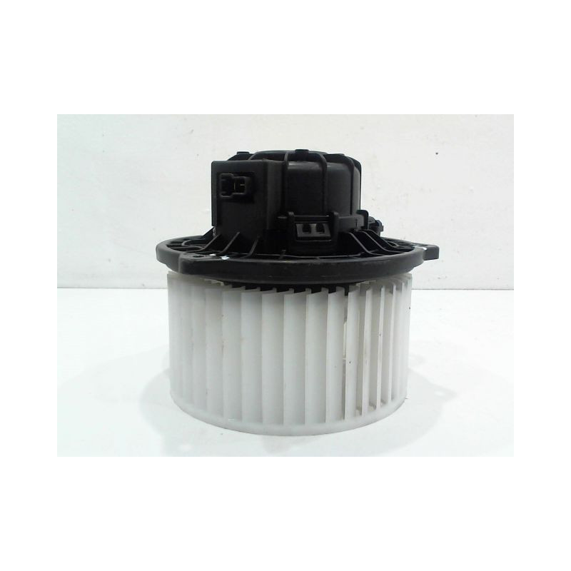 MOTEUR VENTILATEUR CHAUFFAGE KIA SPORTAGE