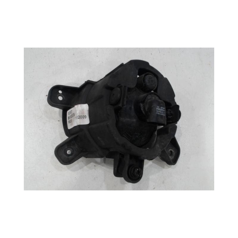 PHARE ANTIBROUILLARD AVANT DROIT KIA PICANTO