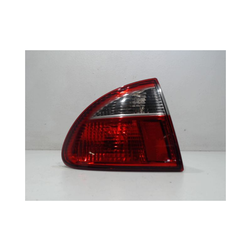 FEU ARRIERE GAUCHE  SEAT LEON