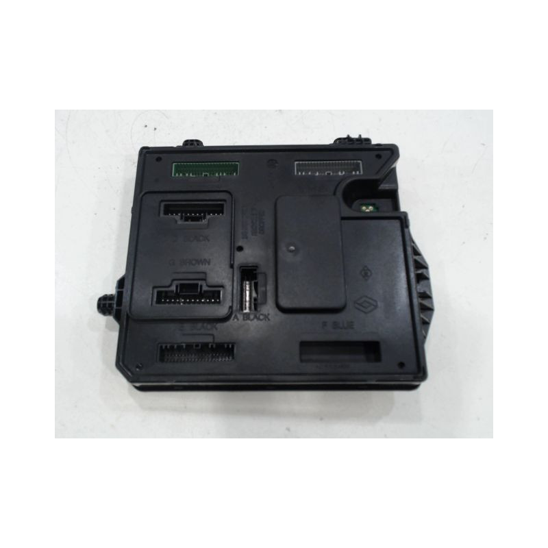 PLATINE FUSIBLE HABITACLE RENAULT MEGANE