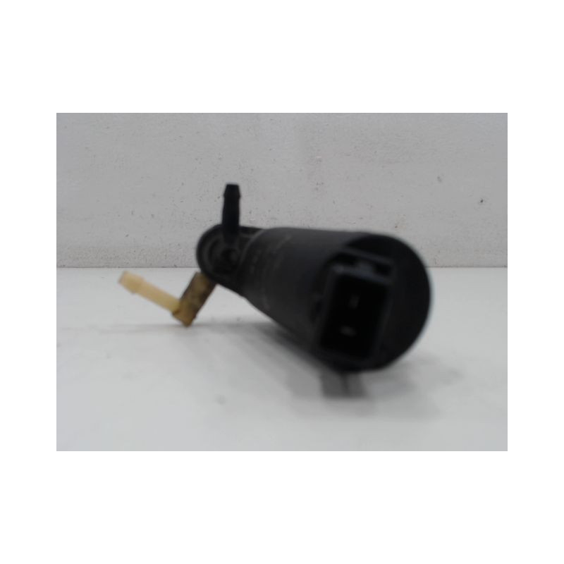 POMPE LAVE-GLACE AVANT FORD FIESTA