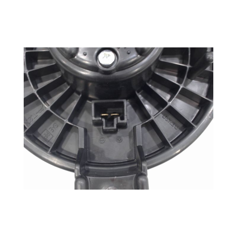 MOTEUR VENTILATEUR CHAUFFAGE TOYOTA YARIS