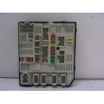 PLATINE FUSIBLE AVANT RENAULT MEGANE
