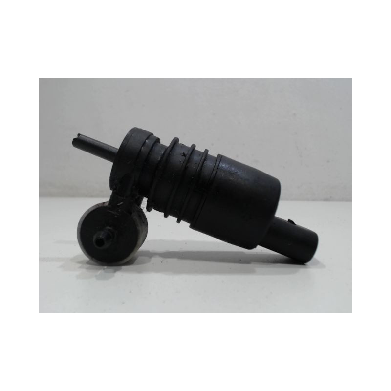 POMPE LAVE-GLACE AVANT MERCEDES CLASSE B