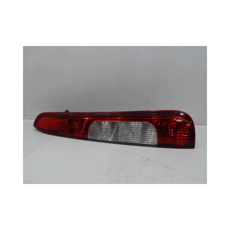 FEU ARRIERE DROIT FORD FOCUS