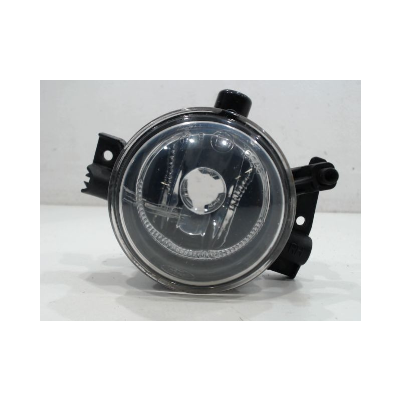 PHARE ANTIBROUILLARD AVANT DROIT FORD FOCUS