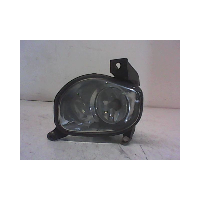 PHARE ANTIBROUILLARD AVANT GAUCHE TOYOTA AVENSIS
