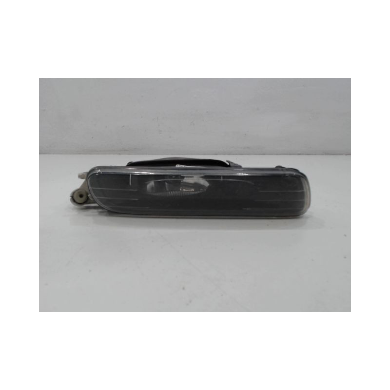 PHARE ANTIBROUILLARD AVANT DROIT B.M.W. SERIE 3