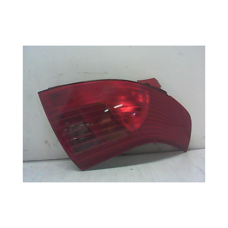FEU ARRIERE DROIT SUZUKI SWIFT