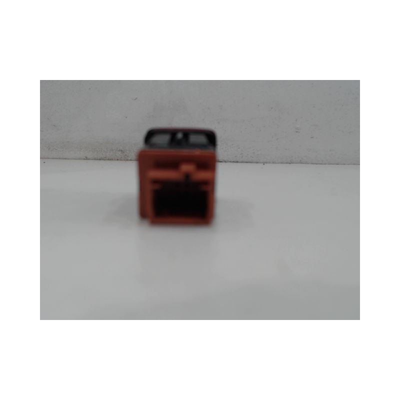 BOUTON DE WARNING CITROEN C3