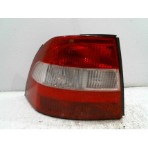FEU ARRIERE GAUCHE  OPEL VECTRA